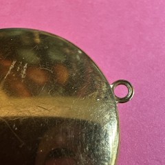 Vintage Goldtone ‘70s Locket No Markings 1 3/4”