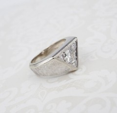Vintage Signet Ring 14K Diamond White Gold Geometric Triangle Size 8.5 RG4591