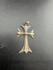 925 Sterling Silver Gothic Maltese Cross Pendant Gold Tone Green Inset Necklace