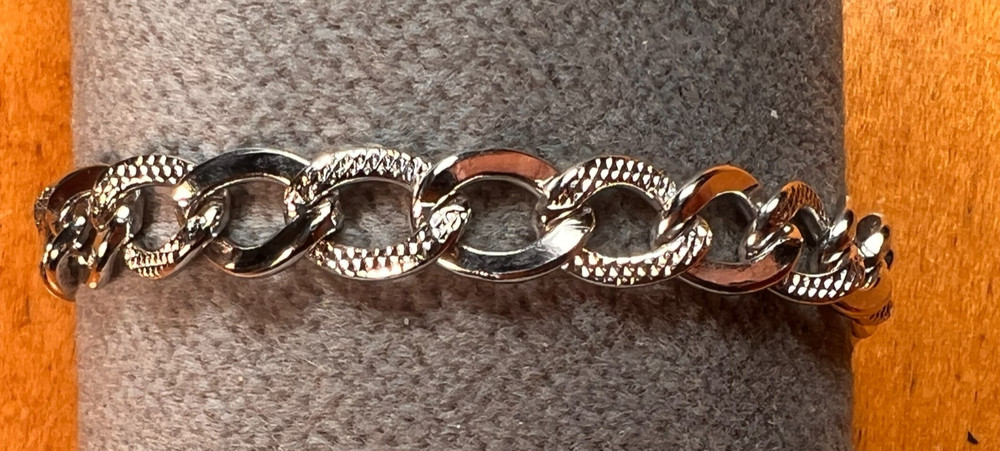 1960s Sterling Ladies wide link bracelet 7 1/4″ 12 g