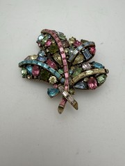 Hollycraft 3” Signed Pastel Rhinestone Leaf Brooch Vintage Pin