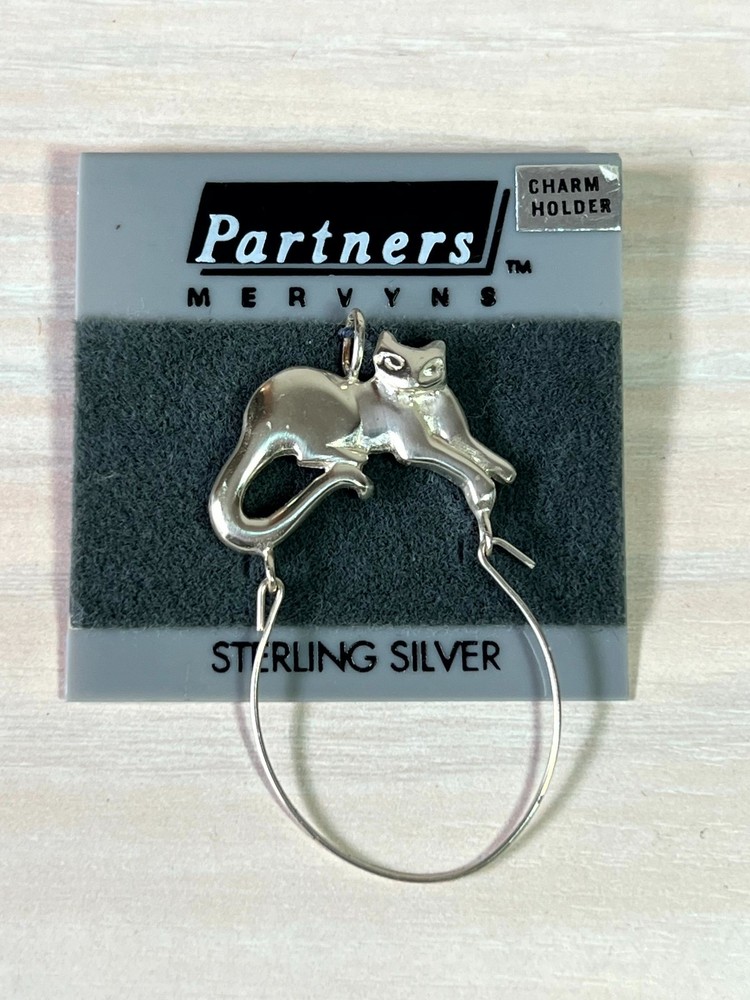 Vintage Partners Mervyns Sterling Silver Cat charm holder – excel condition