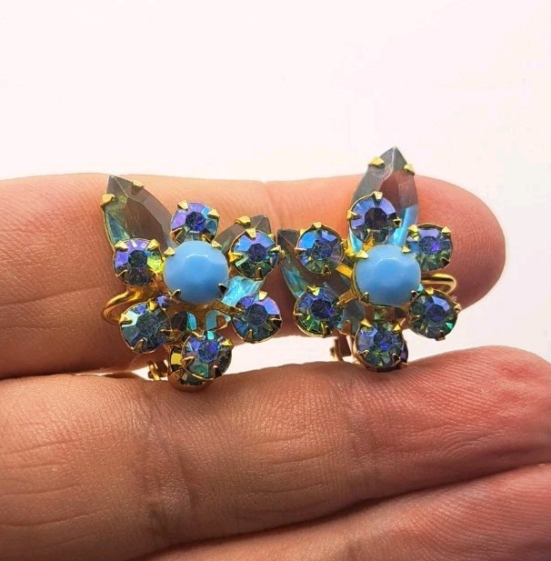 VTG Juliana Blue Teardrop AB Aurora Borealis Florette Clip-on Earrings FABULOUS!