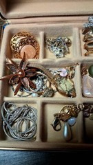 Vintage Estate Jewelry Lot Ussr Laquer Box 18kt H.G.E🔥🔥 Cameo