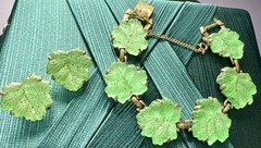 VTG Judy Lee Green Carved Lucite Leaf Bracelet & Clip Earrings Set Signed MCM