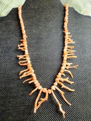Stunning Vintage Peachy Pink Branch Coral Necklace