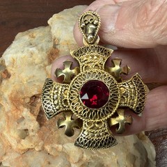 Vintage 1000 Silver Jerusalem Cross Pendant red Stone 14.4 grams 1 5/8″
