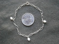 Very Dainty Baroque Pearl Oval Link Vtg Sterling Silver Charm Bracelet 7.5″ 1.7g