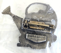 Vintage 2000 Birds & Blooms Floral Watering Can Pewter Pin 1-3/16″ in Sealed Bag