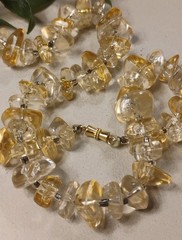 Vtg Baroque Translucent Clear/Yellow “Blobby” ACRYLIC Beaded 15″ Necklace!