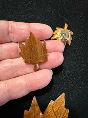 Vintage Handcarved Wooden Maple Leaf Brooch & Clip Earrings Set