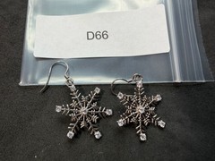 3.62g Vintage Sterling Silver 925 Snowflake Earrings Sparkling Winter Charm M