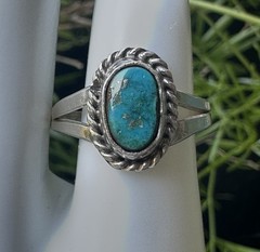VTG Old Pawn Ring Size 4 Native American Ithaca Peak Turquoise Sterling 2.2g