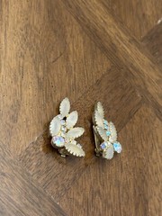 Vintage Juliana? Frosted Clear & AB Rhinestone Cluster Stud Earrings Gold Tone!