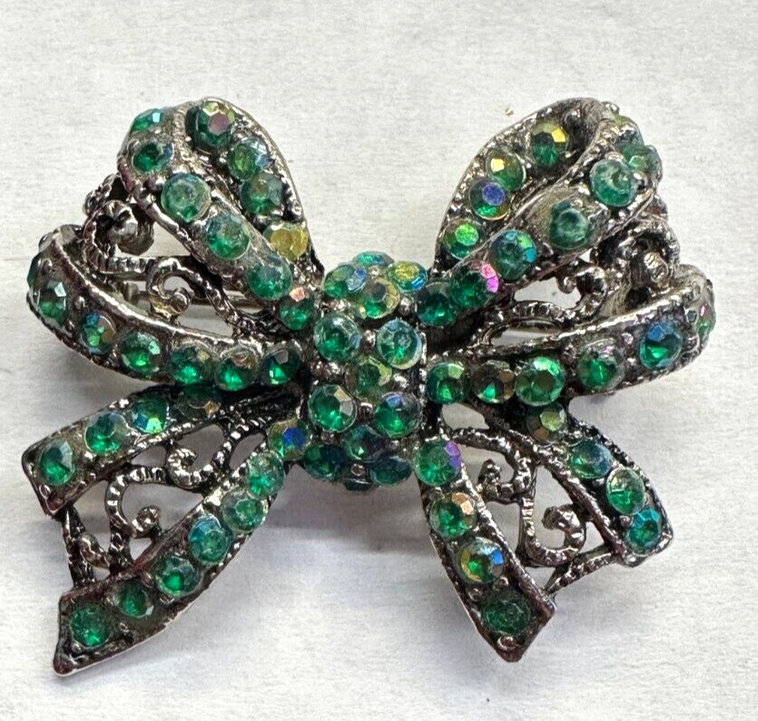 Bow Green AB Rhinestone Vintage Pin Brooch J-595