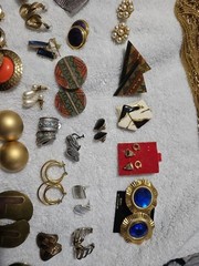 Vintage Earrings For Pierced And Non Pierced Ears. All Have Mates. About 50 Pai