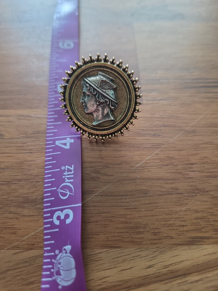 Vntg Arthur Pepper Signed Aries/Hermes/Mercury Cameo Style Pin Approx 1″ Diam