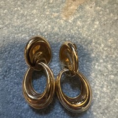 VINTAGE GIVENCHY NY PARIS GOLD TONE DOOR KNOCKER PIERCED CHUNKY 33.4GR