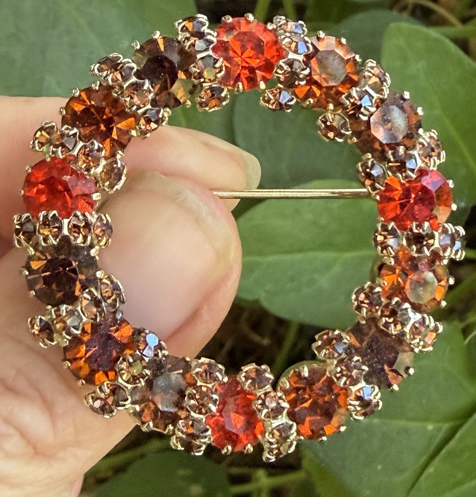 Vintage Orange brown Rhinestone circle Brooch Pin Jewelry