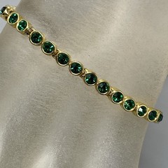 VTG Green Rhinestone Tennis Bracelet Gold Tone Faceted Glass Bezel Fold Over 7″