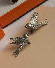 BEAUTIFUL VINTAGE EARLY ART DECO SWALLOW BIRD PASTE POT METAL SCREWBACK EARRINGS
