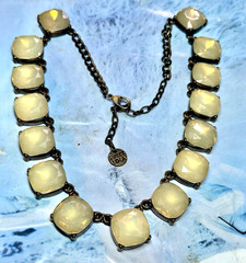 Vintage Sweet Lola Foiled Champagne Rhinestone Gold Tone Necklace, 21″