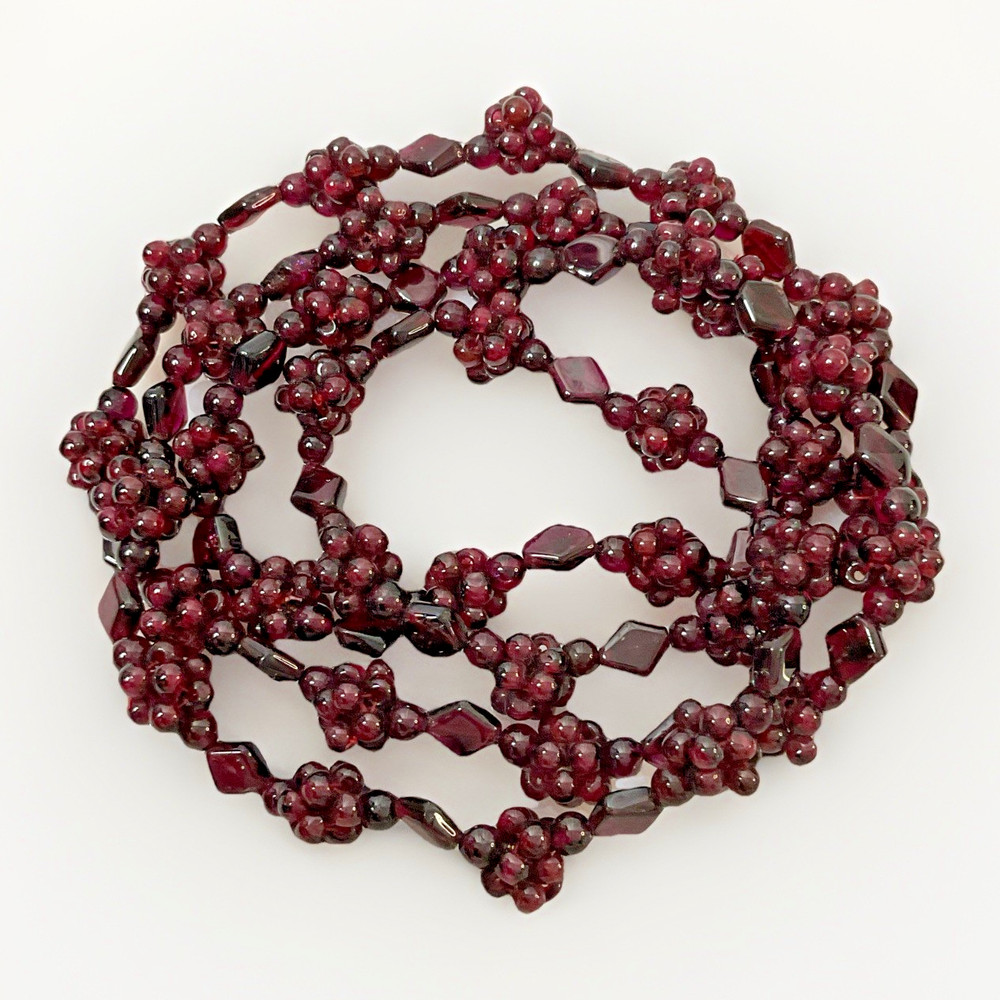 Bohemian Garnet Grape Cluster Necklace Vintage 34″ Long 90 grams