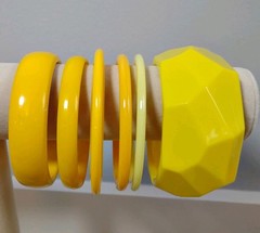 All Vintage Lot Of 6 Yellow Bangle Bracelet Spacers Chunky Hinge Plastic Acrylic