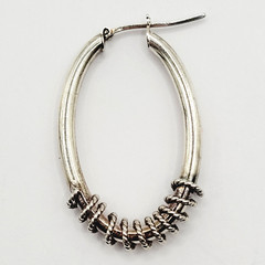 Oval Hoop with Rope Wire Twist Bottom Silver Tone Italy Vintage Earrings