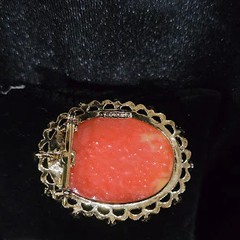 Signed Gerry’s Gold Tone Cameo Brooch with Floral Portrait & Roses | Vintage Ova