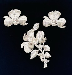 Vtg-Heavy-SILVER Tone-White Yellow Flower-POST EARRINGS & BROOCH/Pendant SET
