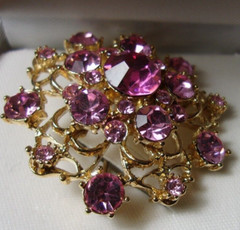 Vintage Brooch Pink Stones Ladies Pin back NICE!