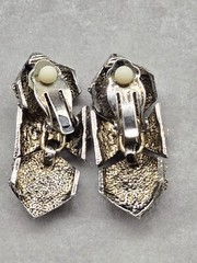 Vintage 1990s Earrings Gripoix Glass Cabachon Etruscan Style Dangle Repurpose