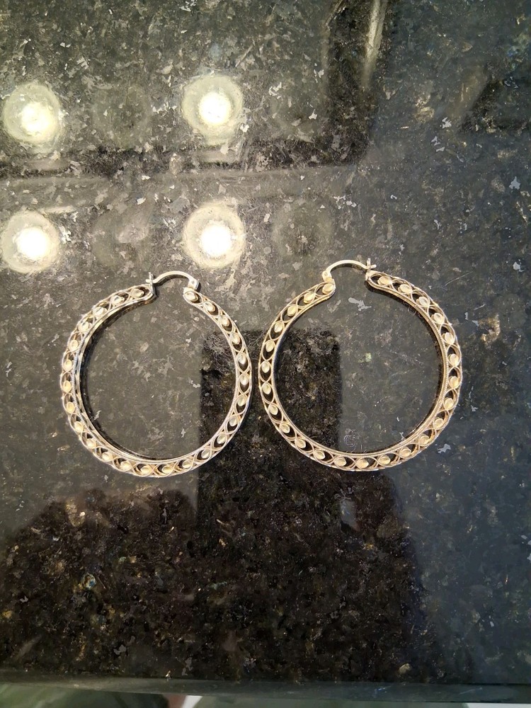 Vtg. 925 Sterling Silver Cut Out Hoop Earrings 9.6 Grams Silver Pierced 2.25″ D