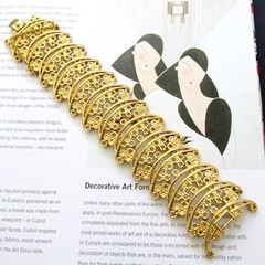 VTG RUNWAY RARE LACY GILT FILIGREE MONET “PRIMAVERA” BRACELET WIDE BOOK PIECE