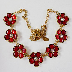 ETC! Red Enamel Flower Necklace Floral Links Crystal Center Gold Tone Fashion