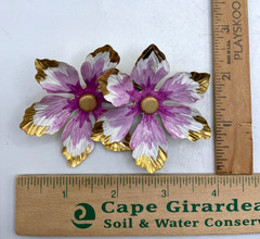 VTG Large Mod Purple enamel Gold-tone Flowers floral brooch 4″ Boho hippie