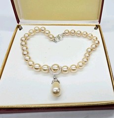 KJL Treasures of the Duchess Faux Pearl Necklace Crystal Drop Box Vintage 18 in
