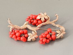 Vintage Signed MARVELLA Coral Grape Cluster Tree Brooch & Earring Set