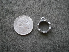 Royal Crown Chunky Vintage Pewter Silvertone Bracelet Charm Pendant 2.4g