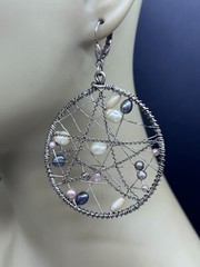 ESTATE SILVER TONE FAUX PEARL DREAM CATCHER LOOP HOOP WIRE DANGLE EARRINGS