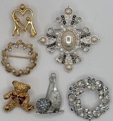 VTG Rhinestone Brooch Lot of 6 Silver Gold Tone Faux Pearl Bear Bowling Ring Etc