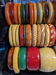 35 BIG Vintage Bakelite Thermoset Lucite Plastic Carved Bracelet Lot! Colorful!