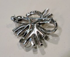 Vintage Silver Tone Starburst Bow Brooch Faux Pearl Baguette 50s Rhinestone Pin