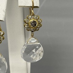 Clear Glass Bead Dangle Earring Faceted Teardrop Flower Rhinestone Gold Tone 1.5