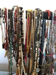 1/2 Pound Vintage To Modern COSTUME JEWELRY Lot. All Wearable!! Beautiful Pieces