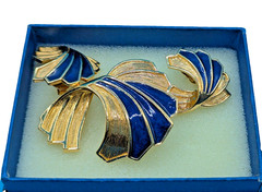 Vintage Avon Draped Elegance Blue Enamel Scarf Holder & Earrings Set
