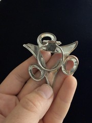 Vintage Modernist Silver Tone Scarf Clip Holder Abstract Swirl Scarf Ring 2.5”