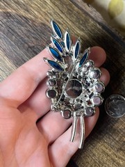 Vintage Costume Juliana Iridescent Peacock Blue Rhinestone Brooch V1309
