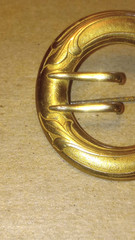 Antique AE & Co. (Bliss Bros?) Gold Tone Buckle Style Brooch 1 13/16″